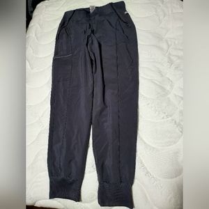 Cherokee midrise tappered leg jogger scrubs